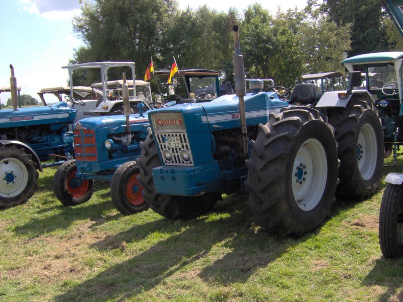 oldtimershowtrekkers14.jpg